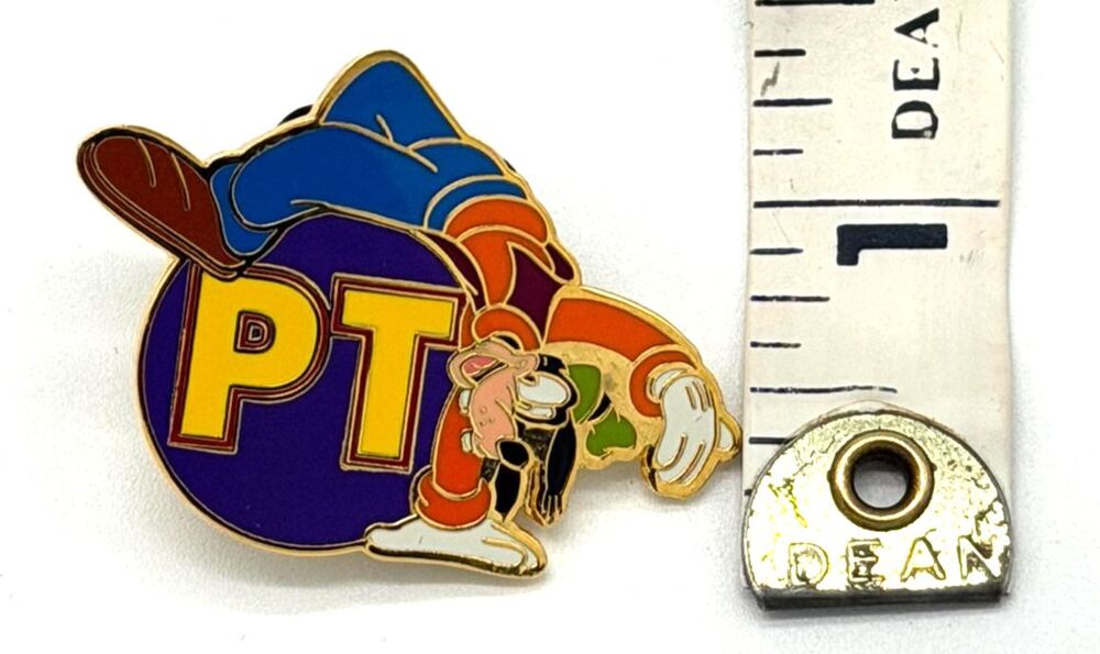 Disney Pin Goofy Pin Trading PT Logo Product Knowledge '02 Cast Exclusive 2002